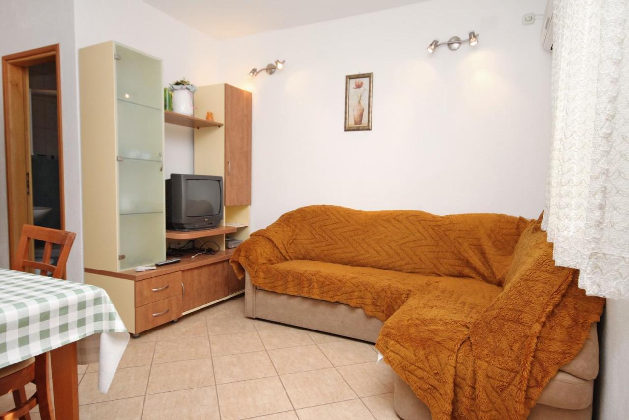 Apartments With A Parking Space Supetar, Brac - 6037 エクステリア 写真